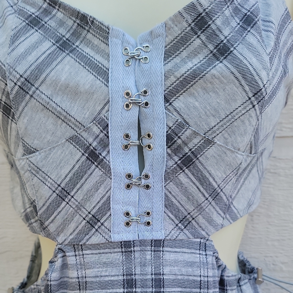LYCHEE Chic Backless Plaid Dress Size S - Picture 8 of 11